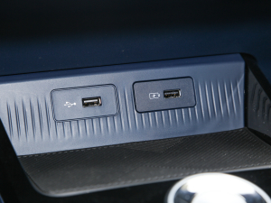 2022320KM ɻ 4 п؅^