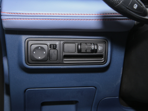 2022320KM ɻ 4 п؅^