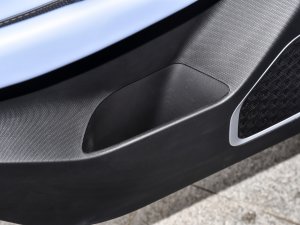 2022款450 新享版 后门储物空间
