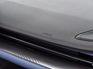 2022款450 新享版 中控区