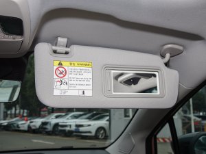 2022款580 新趣版 遮阳板（右）