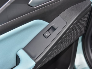 2024401km Ξ ܇ƅ^(q)