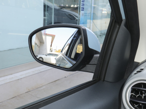 2021 Đ F䇣31.95kWh ^