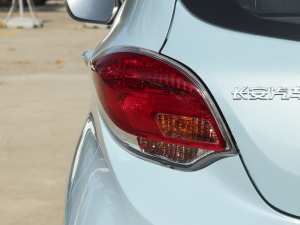 2021 Đ F䇣31.95kWh ^