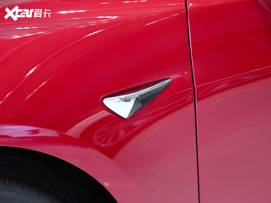 2020��Model 3 �L�m����݆�Ӱ� 