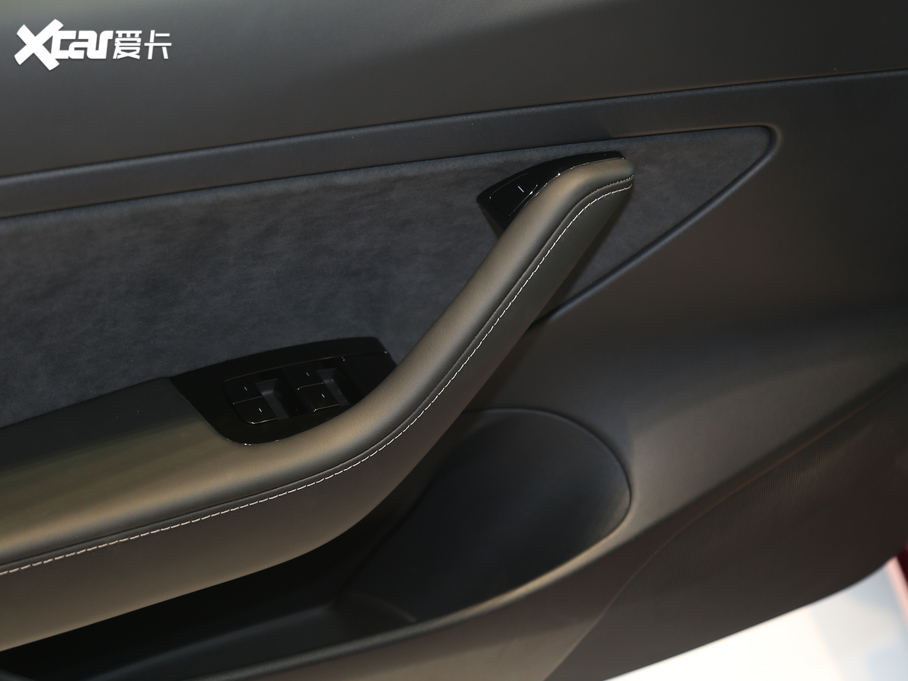 2020��Model 3 �L�m����݆�Ӱ� 