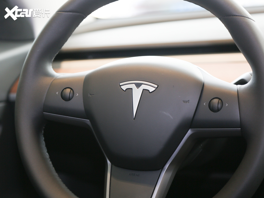 2020��Model 3 �L�m����݆�Ӱ� 