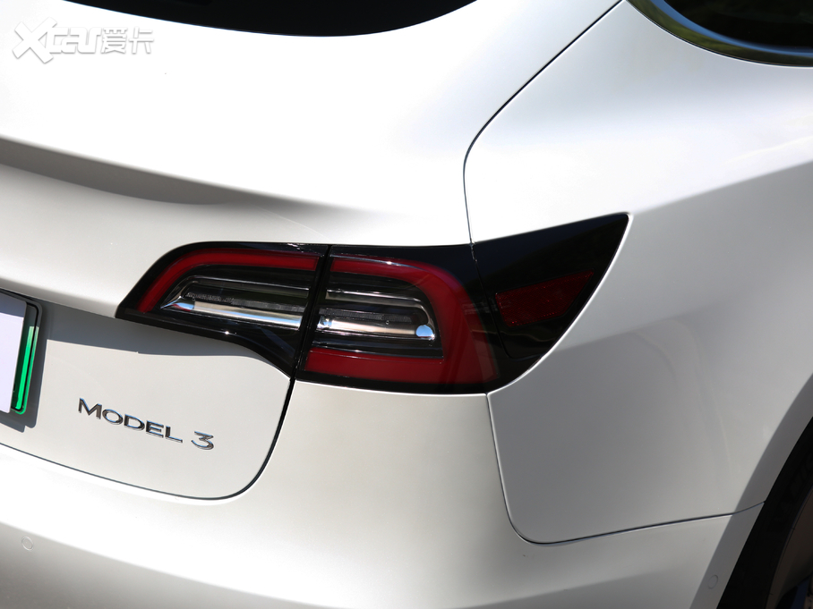 2020Model 3 Ŀ Lm(x)݆Ӱ