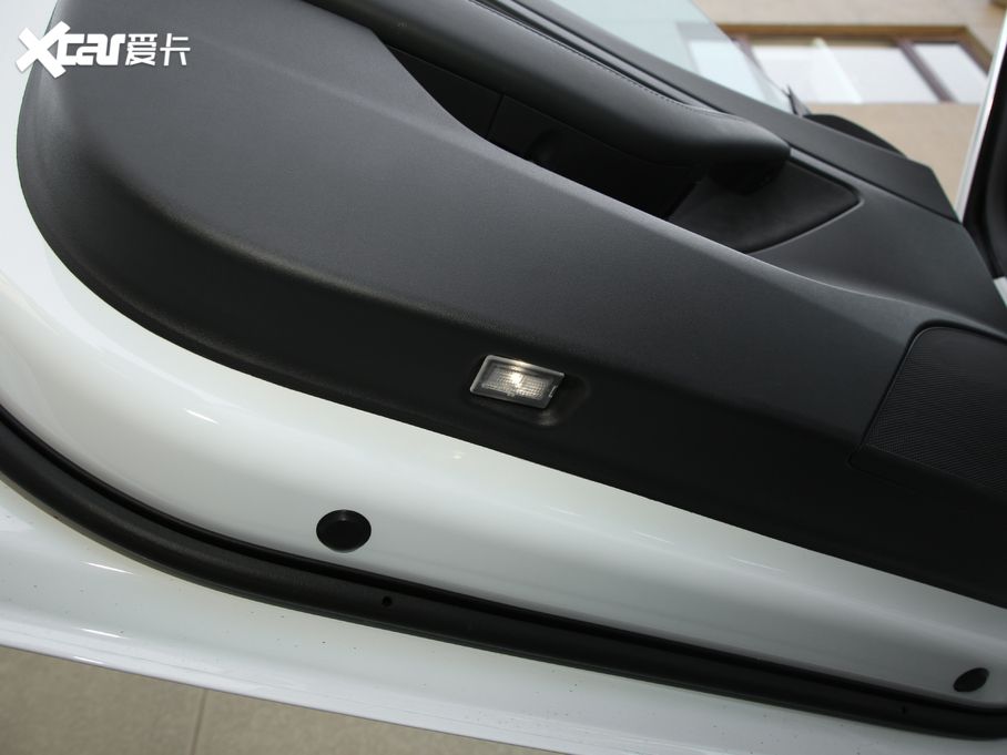 2020��Model 3 �Ŀ� �L�m����݆�Ӱ�