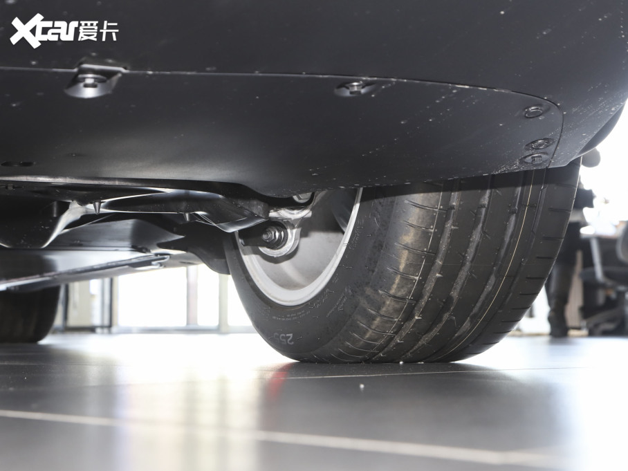 2022��Model Y ��݆�Ӱ�