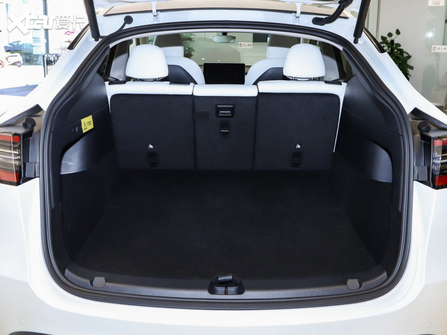 2022Model Y Performanceȫ݆(q)Ӱ