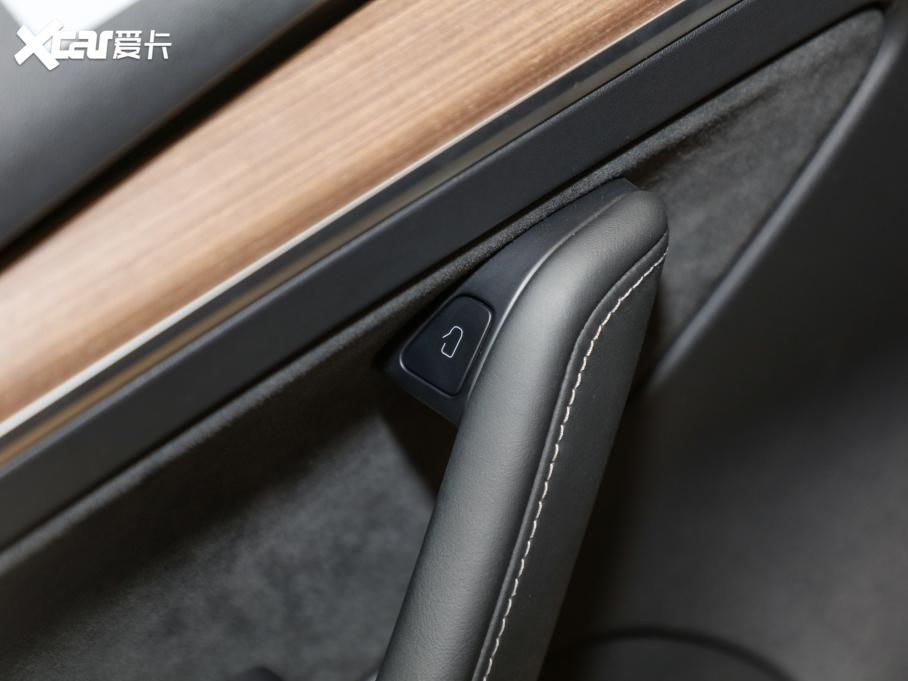 2022��Model 3 ��݆�Ӱ�