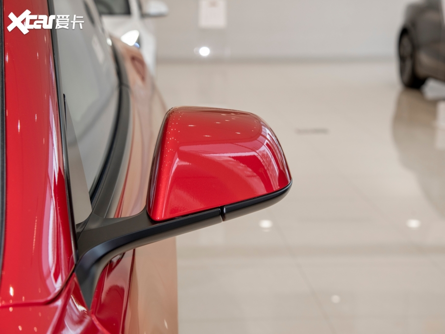 2022��Model 3 Performance������ȫ݆�(q��)�Ӱ�