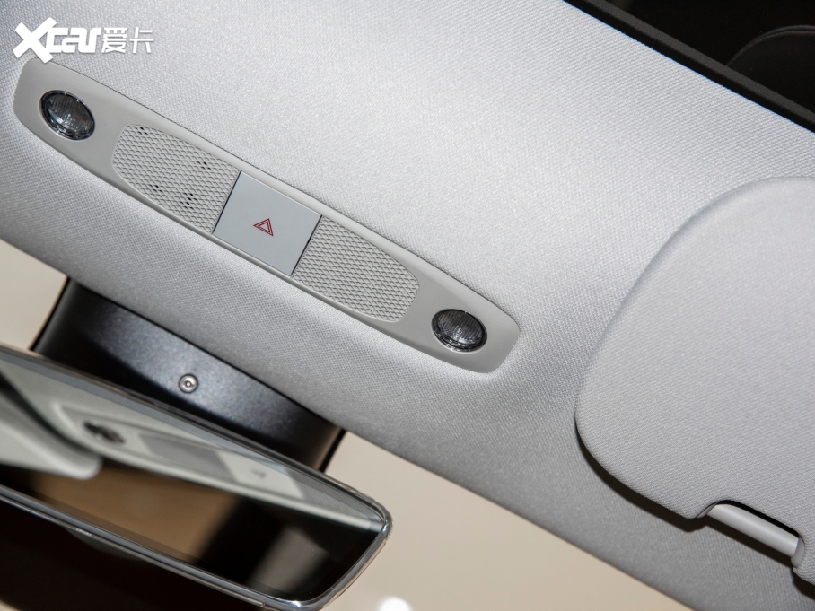 2022Model 3 Performanceȫ݆(q)Ӱ