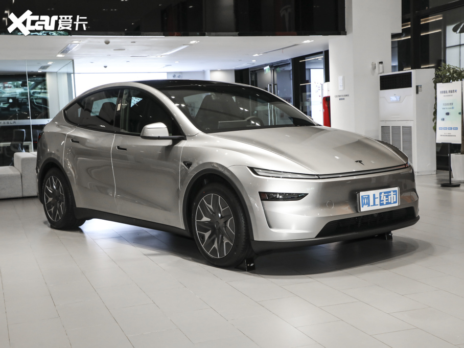 2025��Model Y L �L�m��ȫ݆�Ӱ�