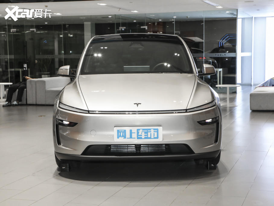 2025��Model Y L �L�m��ȫ݆�Ӱ�