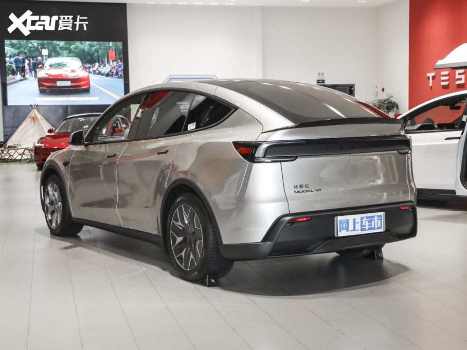 2025��Model Y L �L�m��ȫ݆�Ӱ�