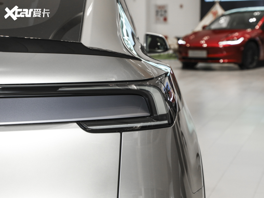 2025��Model Y L �L(zh��ng)�m(x��)��ȫ݆�(q��)��(d��ng)��