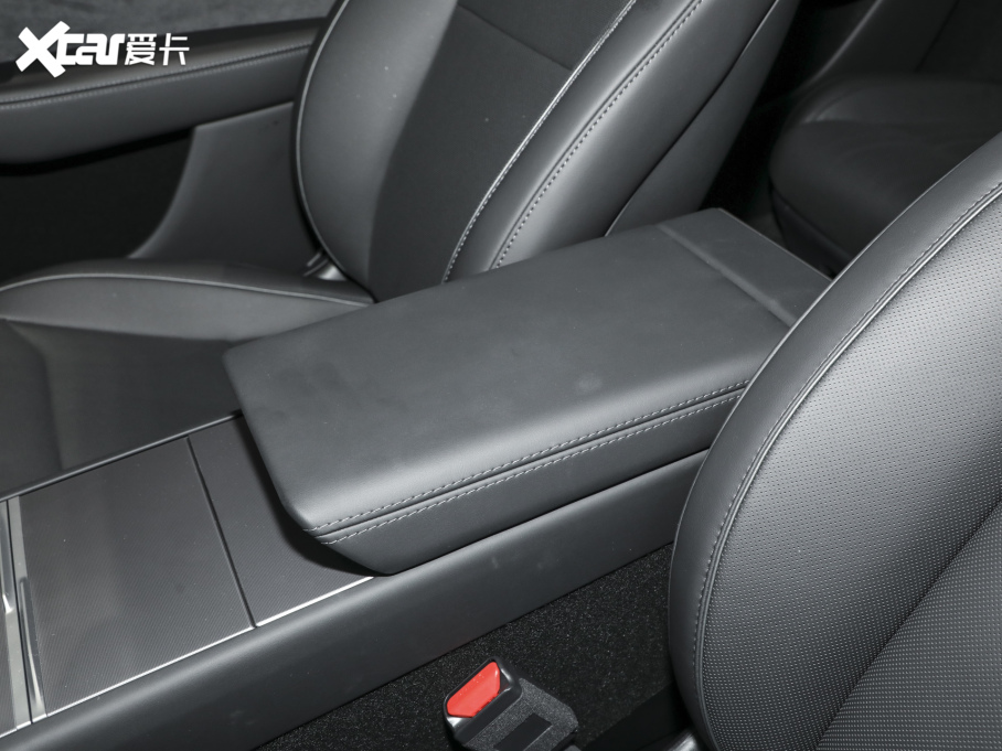 2025��Model Y L �L(zh��ng)�m(x��)��ȫ݆�(q��)��(d��ng)��