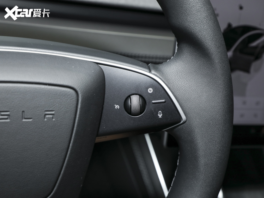 2025��Model Y L �L�m(x��)��ȫ݆�(q��)��(d��ng)��