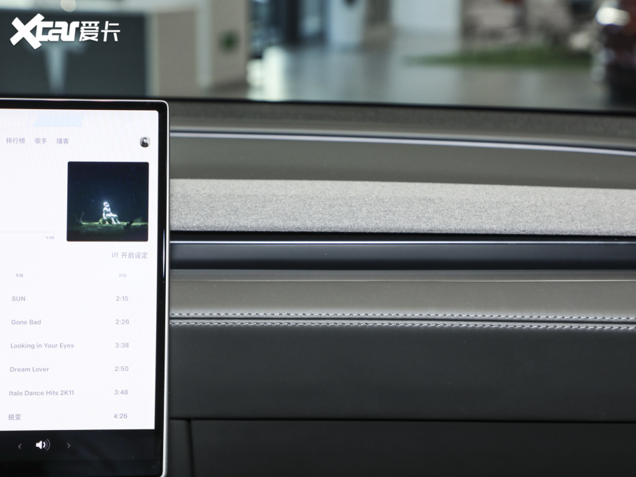 2025��Model Y L �L�m(x��)��ȫ݆�(q��)�Ӱ�