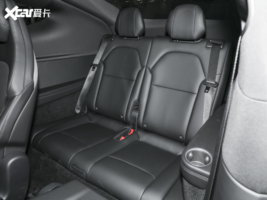 2025��Model Y L �L�m��ȫ݆�Ӱ�