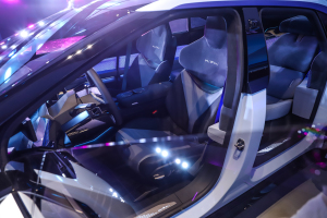 2022款原型车 前排空间