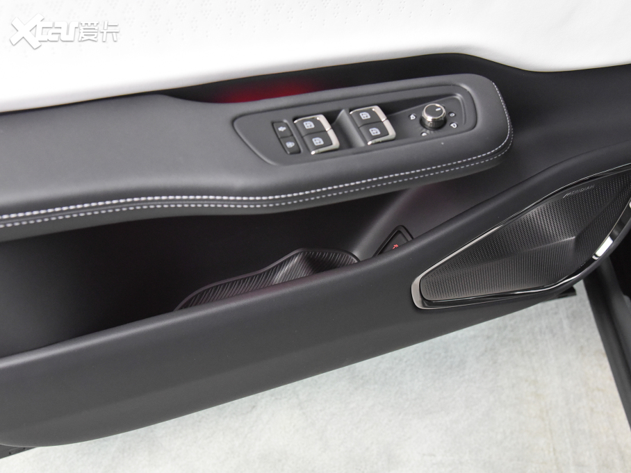 2022ߺHiPhi X h 6 Lm