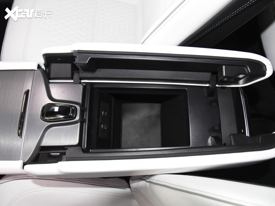 2022ߺHiPhi X h(yun) 6 Lm(x)