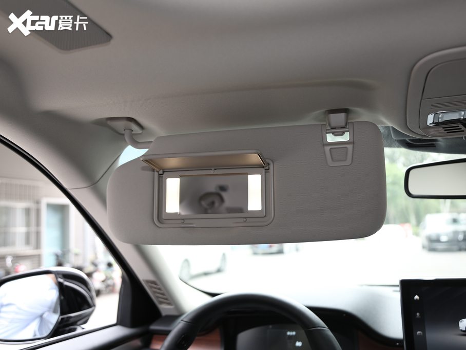 2020款飞行家 3.0T 四驱行政版 6座