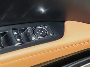 20212.7T 򌿂y п؅^