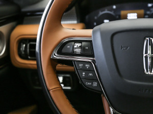 20212.7T 򌿂y п؅^