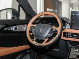 20212.7T 򌿂y п؅^