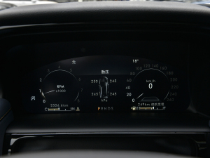 2021款2.7T 四驱尊耀版 仪表