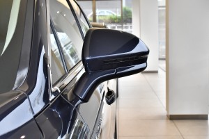 2021款2.0T 四驱尊享版 后视镜