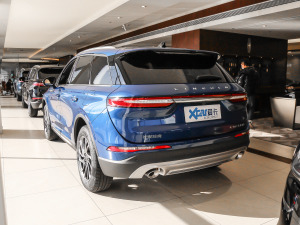 2021款2.0T 两驱尊雅版 左后45度