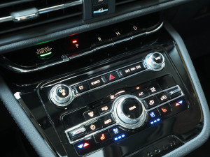 2021款PHEV 四驱e雅版 音响调节