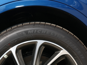 2021PHEV (q)eŰ ݆̥Ʒ