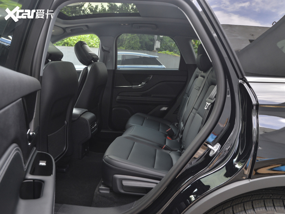 2022ðU(xin) 2.0T (q)