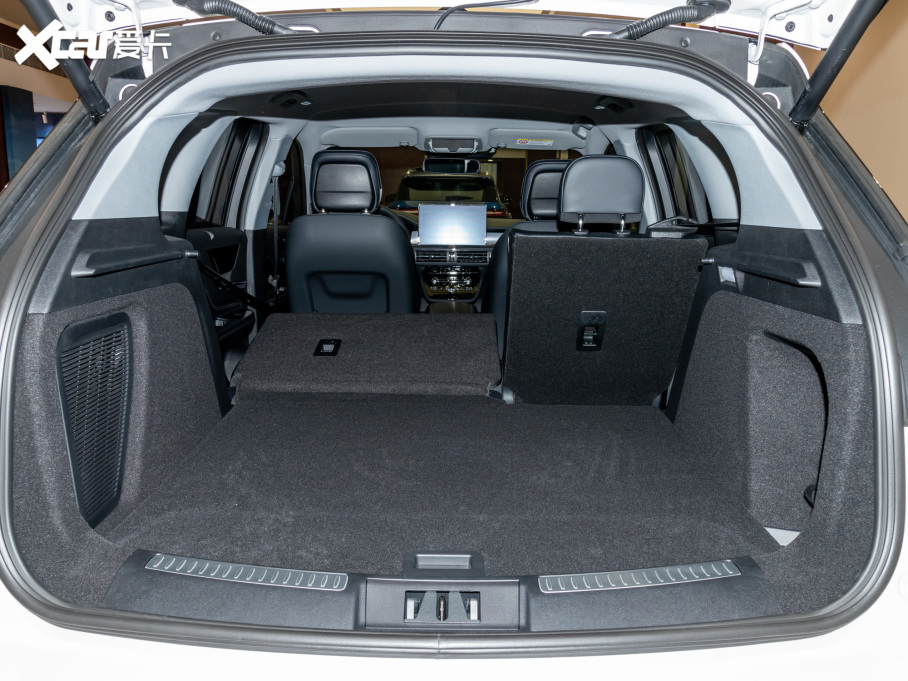 2022ðU 2.0T (q)𐂰