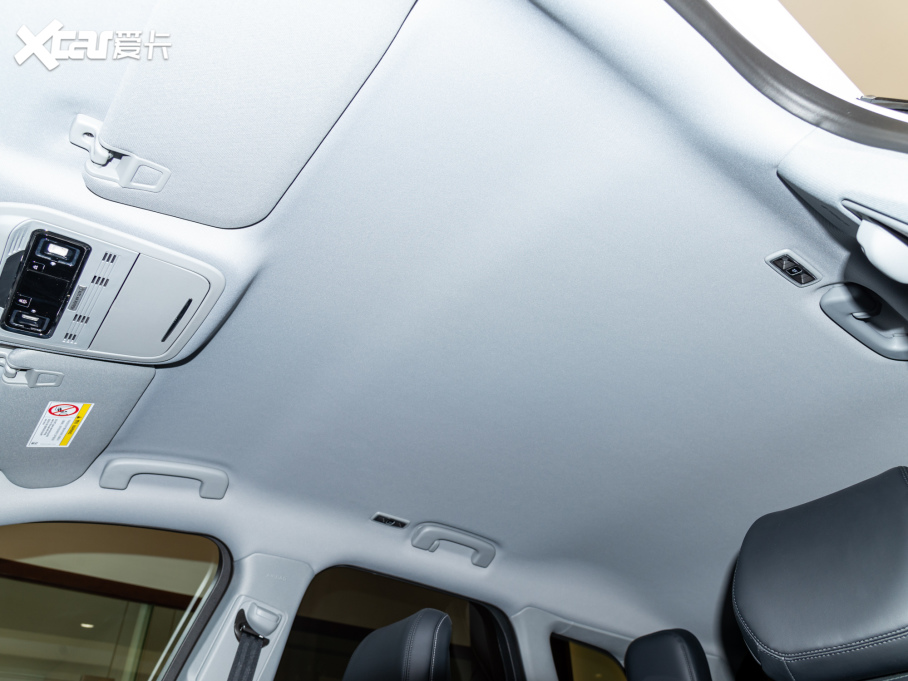 2022ðU 2.0T (q)𐂰