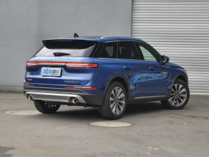 2022款2.0T 两驱尊雅版 整体外观