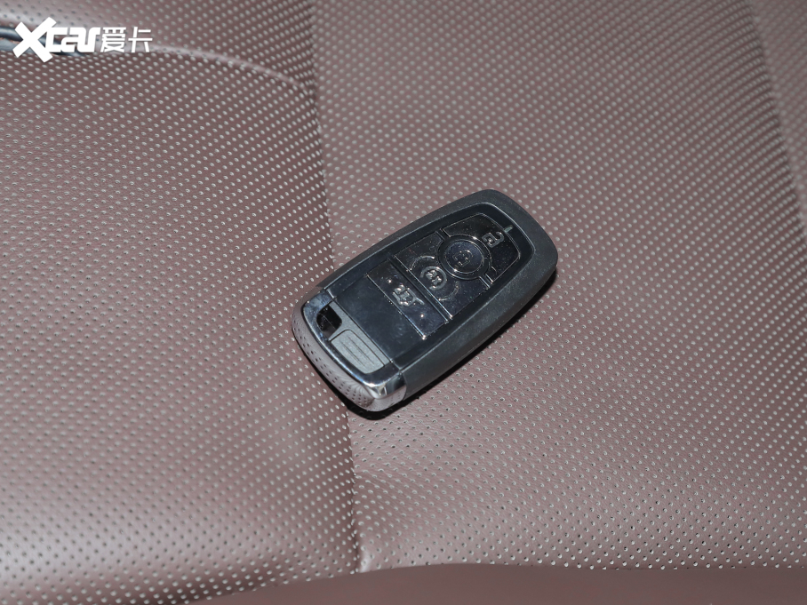 2021���w�м� 3.0T V6 ���(q��)MONO������