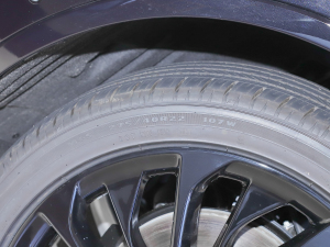 2021款3.0T V6 四驱MONO限量版 轮胎尺寸