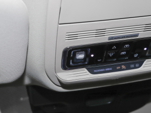 20213.0T V6 MONO п؅^