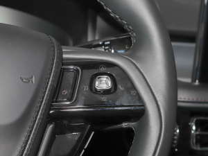 20213.0T V6 MONO п؅^