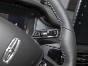 20213.0T V6 MONO п؅^