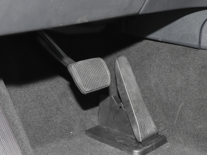 20213.0T V6 MONO п؅^