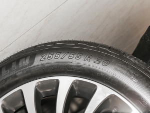 20213.0T V6 (q)Ű ݆̥ߴ