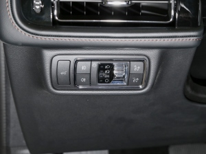 20213.0T V6 (q)Ű п؅^(q)